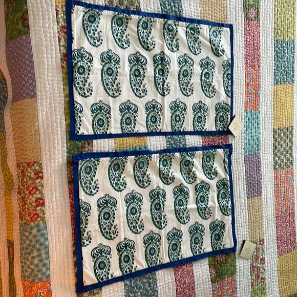 PAIR Pottery Barn Kumari block print lumbar pillows - Picture 3 of 8